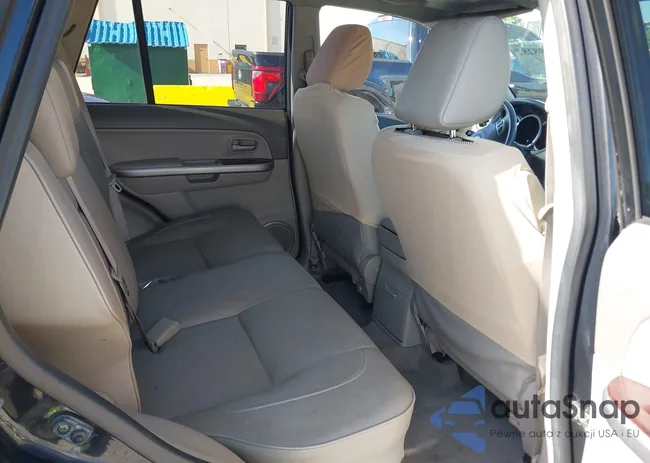 JS3TD947664104590: 42798282