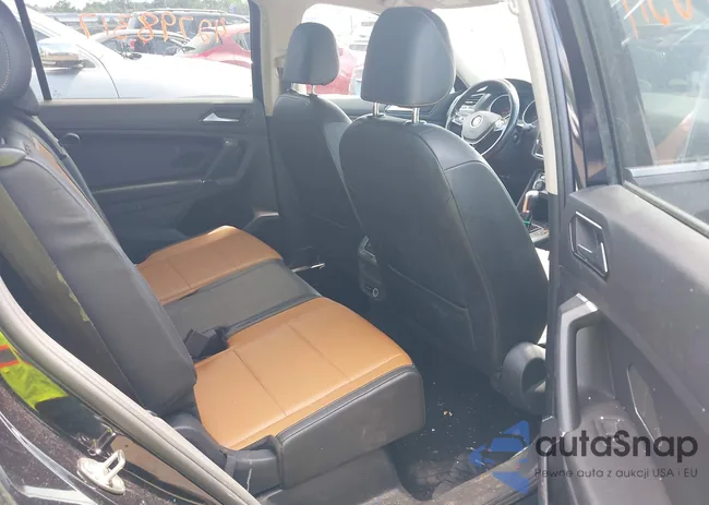 3VV3B7AXXJM082718: 42798317