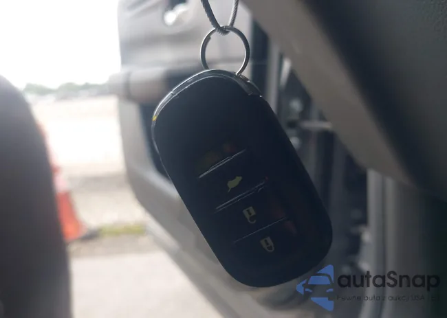 2HKRS3H2XRH302176: 42797705