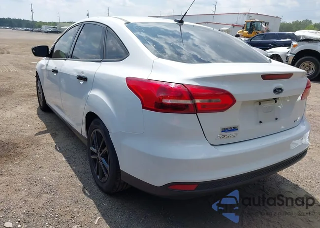 1FADP3F20HL335945: 42797789