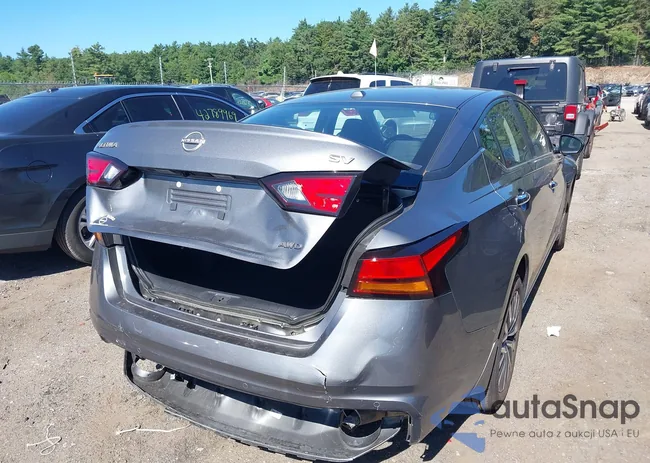 1N4BL4DW3RN359516: 42797950