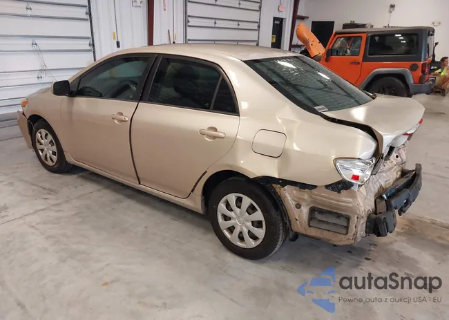 2T1BU4EE8BC728814: 42799165