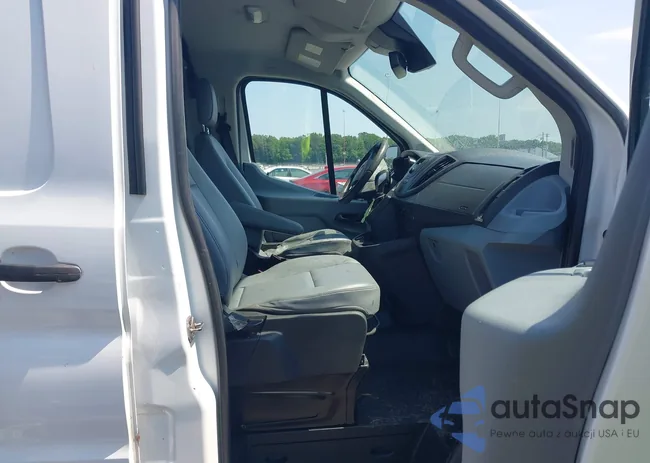 1FTYR1YM8KKA64896: 42799202