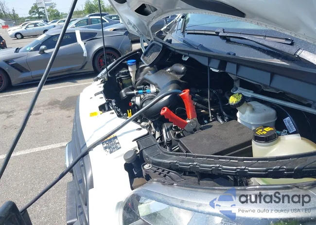 1FTYR1YM8KKA64896: 42799202