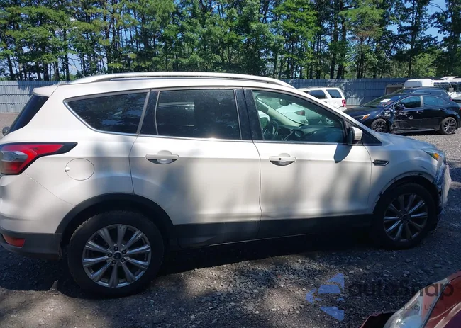 1FMCU0JD9HUD48267: 42799251