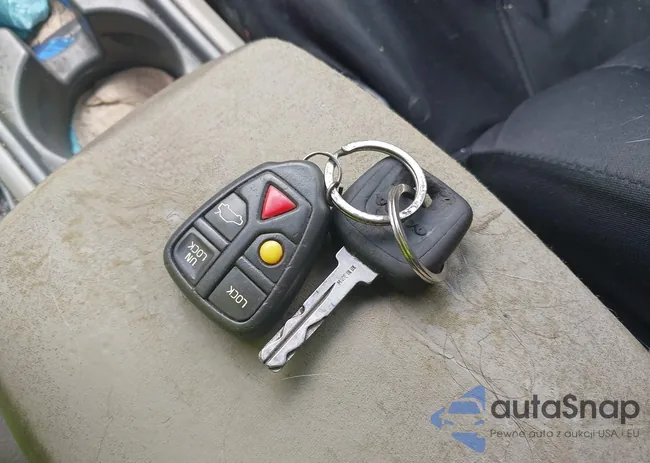 YV1SW53D921172912: 42799285