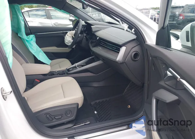 WAUGUDGY2SA059910: 42799373