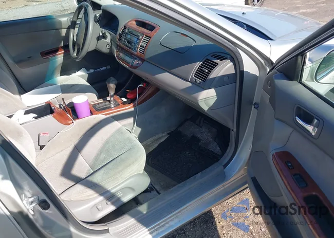 4T1BE32K83U256888: 42799427