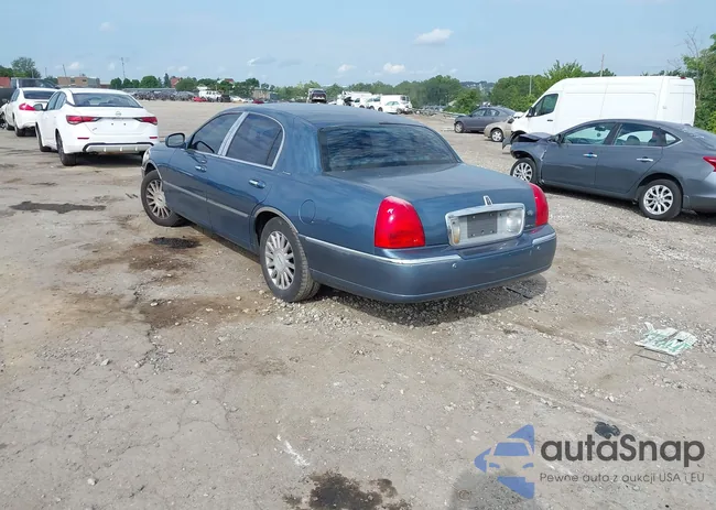 1LNHM81W23Y634095: 42799439