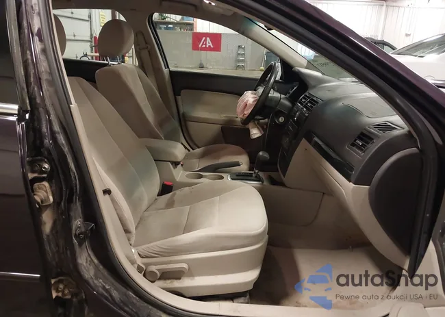 3FAHP08Z27R192653: 42799517