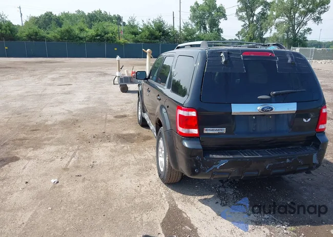 1FMCU9E77BKB15094: 42799539