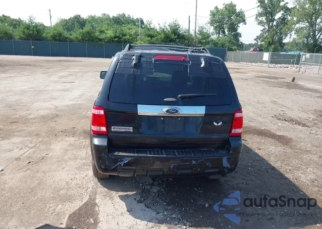 1FMCU9E77BKB15094: 42799539