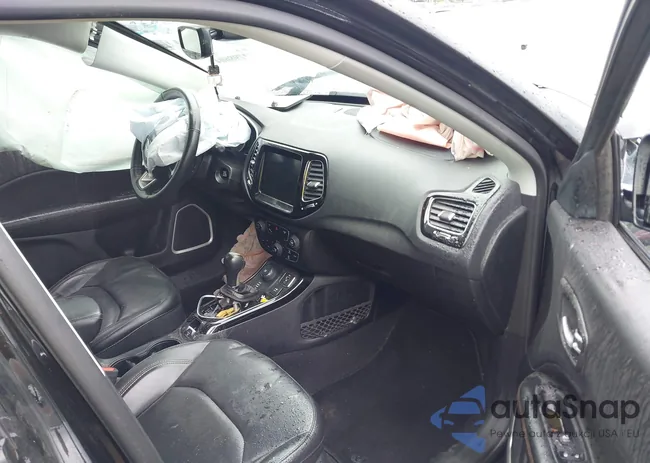 3C4NJDCB8KT679433: 42798604