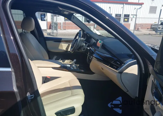 5UXKR0C35H0V84216: 42798655