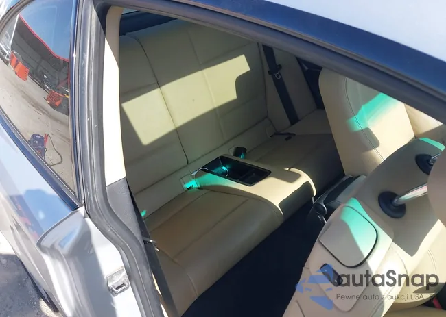 WBAUP7C56AVK77895: 42798671