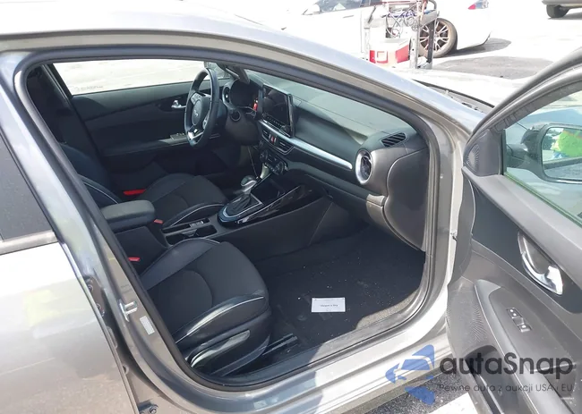 3KPF54AD9PE588812: 42798787