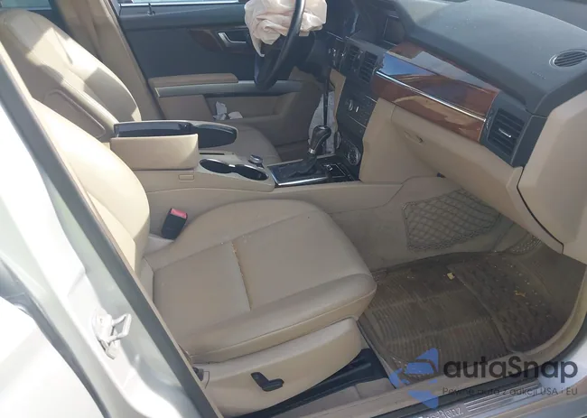 WDCGG8HB6CF750447: 42798948