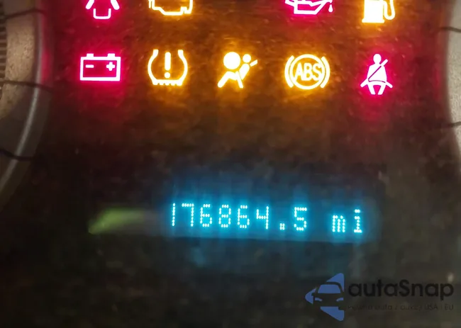 1FMCU04198KB66047: 42800111