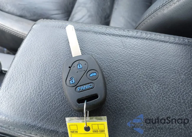 1HGCM56847A060963: 42800123