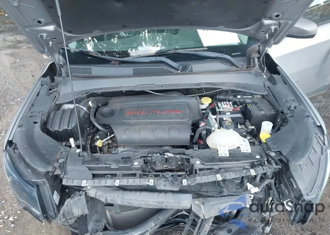 3C4NJDDB2KT722047: 42800200