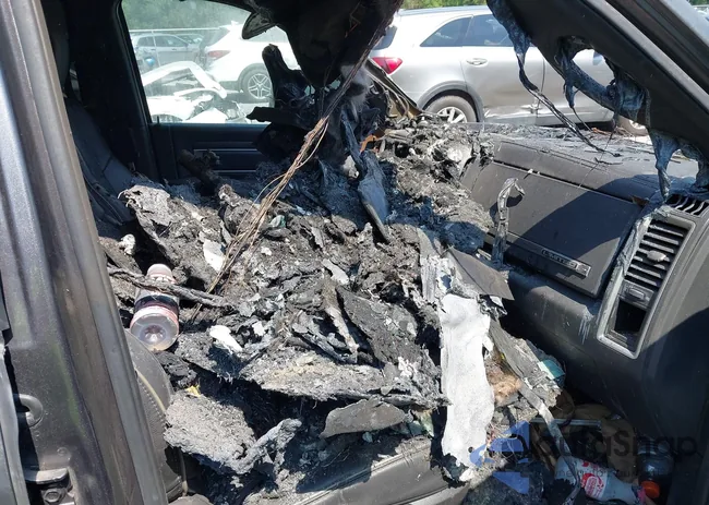 1C6RR7PM2GS143231: 42800337