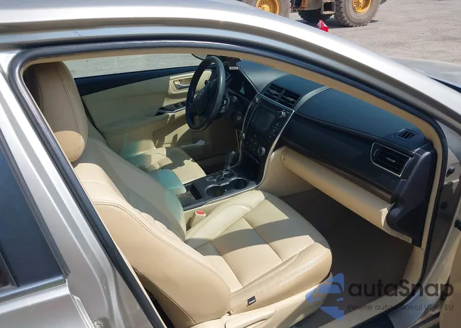 4T4BF1FK6GR540947: 42800413