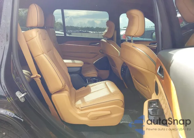 1C4RJKEG6P8887749: 42799611