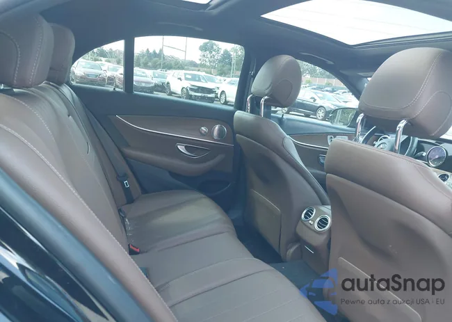 WDDZF4KB7JA370407: 42799619