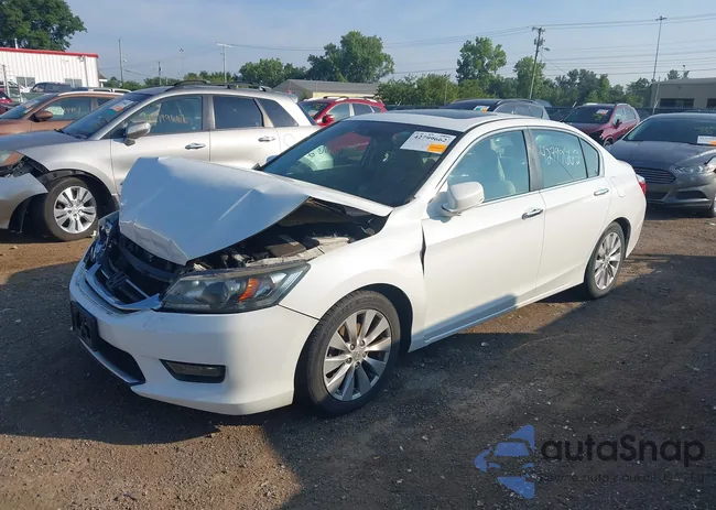 1HGCR2F85EA163354: 42799662