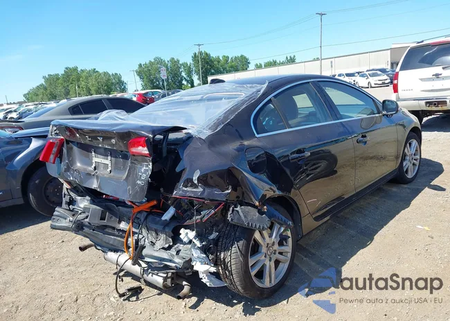 YV1612FH1D2198981: 42799677