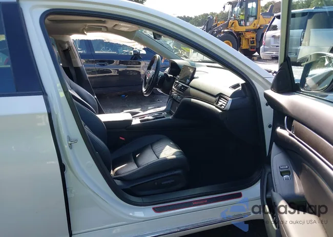 1HGCV2F54KA022790: 42799900