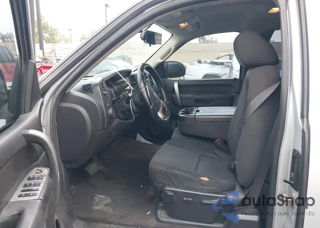 1GCRKSE7XDZ106797: 42800999