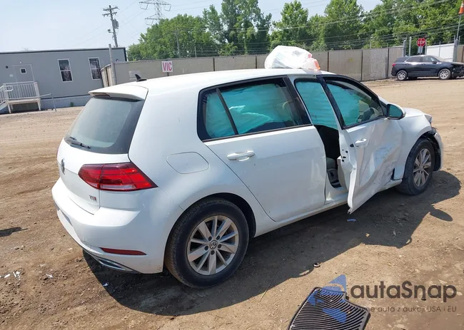 3VWG17AU9JM282902: 42801166