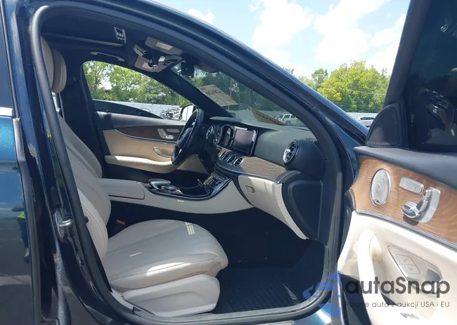 WDDZF4KB2HA198104: 42801265