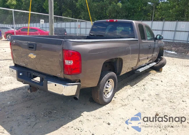 1GCHC29K38E105835: 42801368