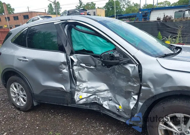 1FMCU9GN3PUA70338: 42801375