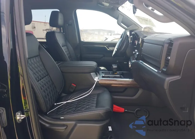 3GTUUCED1RG132406: 42801392