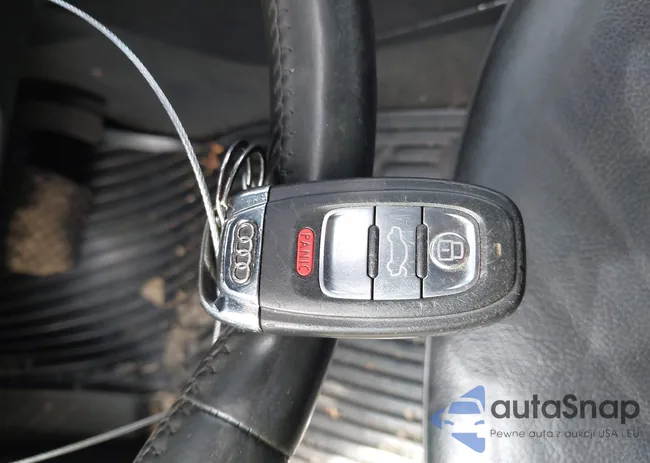 WAUG8AFC9JN008582: 42801443