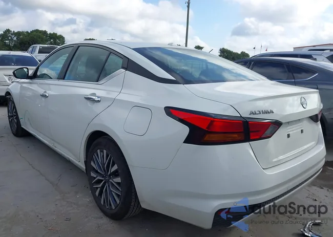 1N4BL4DV9SN376057: 42801552