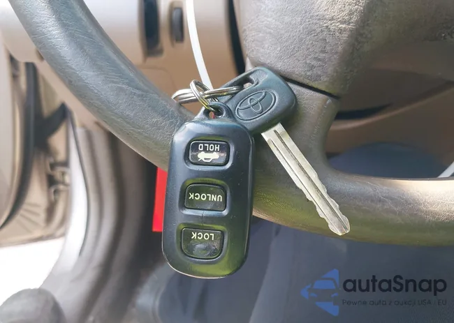 4T1BE32K74U828437: 42800610