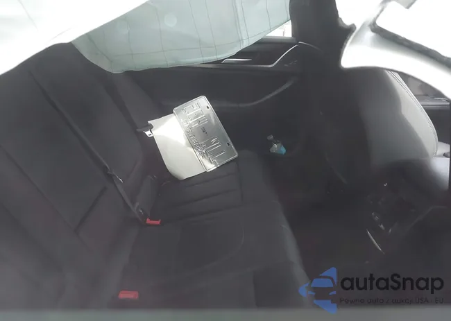 5UX43DP09R9T83837: 42800941