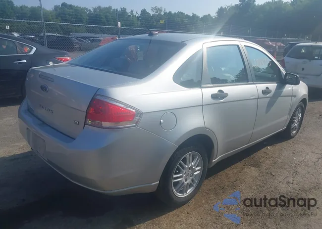 1FAHP3FN4AW275796: 42800943