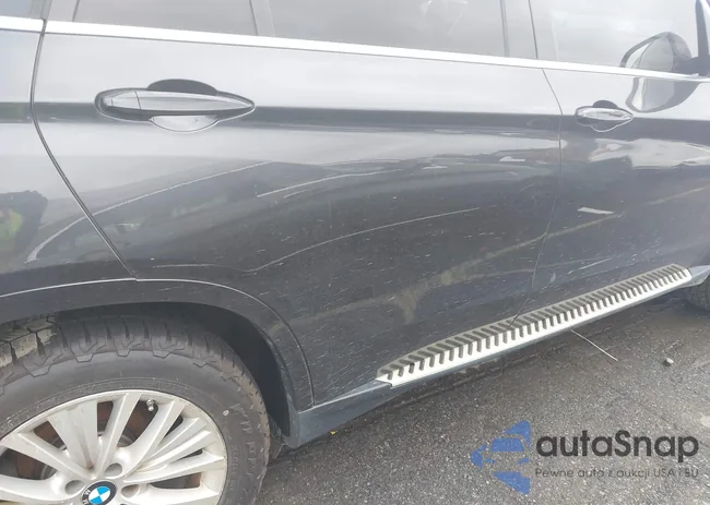 5UXKR0C5XG0P33512: 42802157