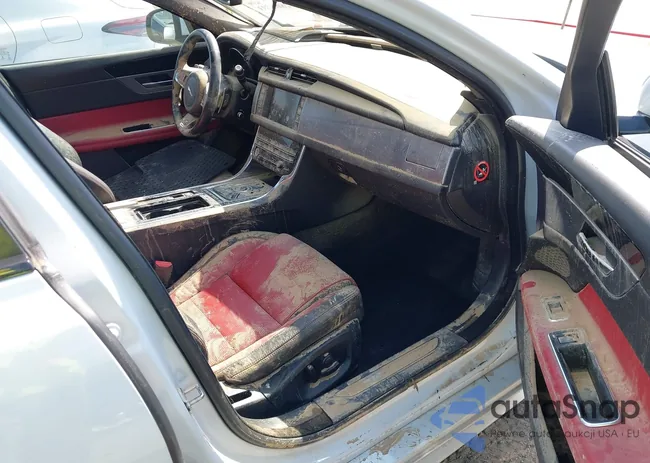 SAJBF4BV3GCY09476: 42802403