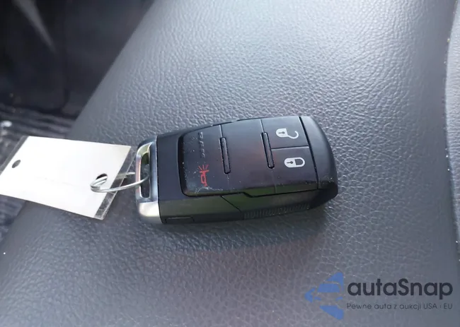 3C6UR5CJ8RG138071: 42802448