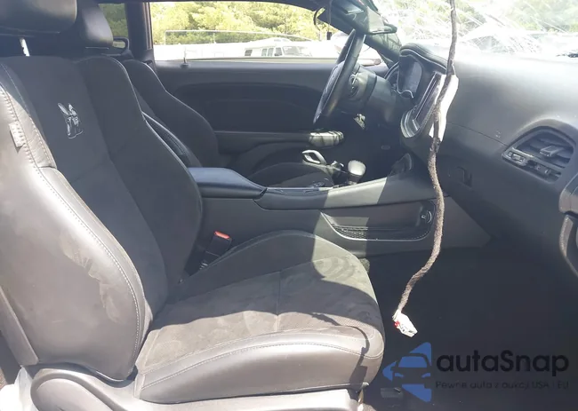 2C3CDZFJ0MH638261: 42801678