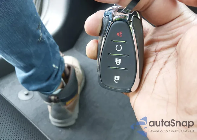 KL77LKEP4SC185370: 42803027