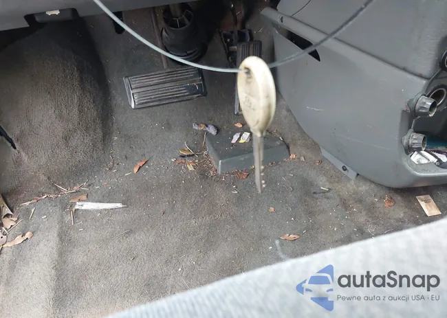 2C4GP44R75R425528: 42803051