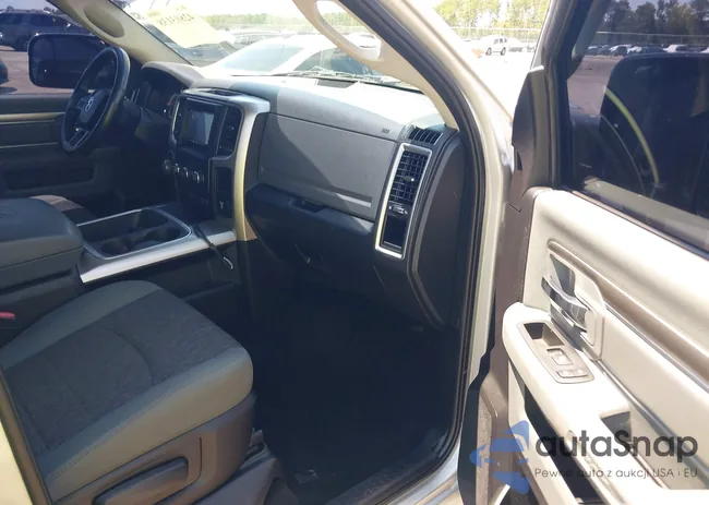 1C6RR6TT6FS785215: 42803138