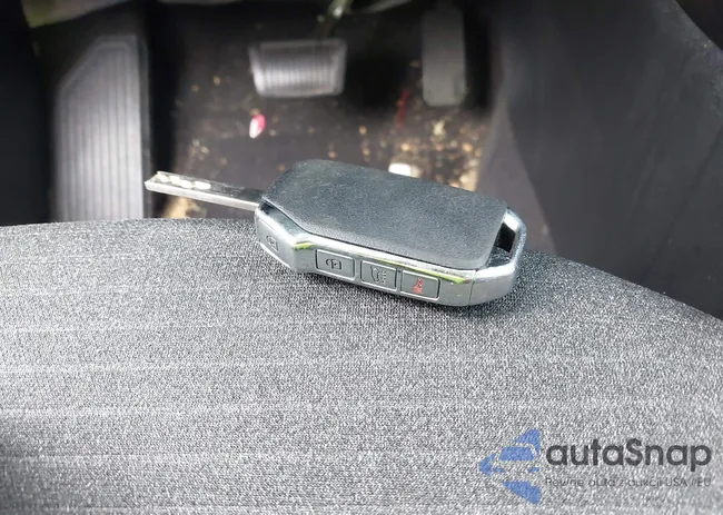 KNDJ23AU2L7718646: 42803258